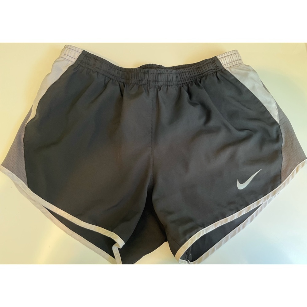 Lightweight running/athletic shorts